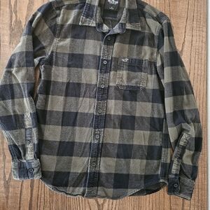 Hollister mens plaid flannel size medium shirt